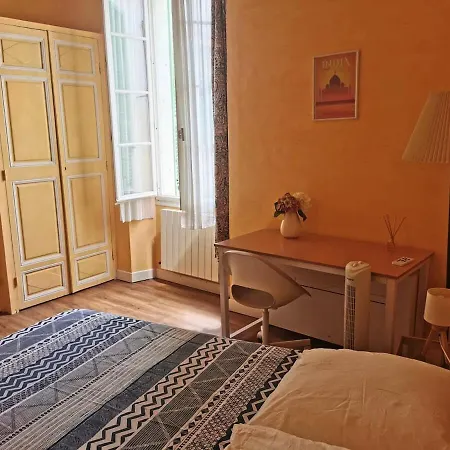Grand Dans La Vieille Apartment *