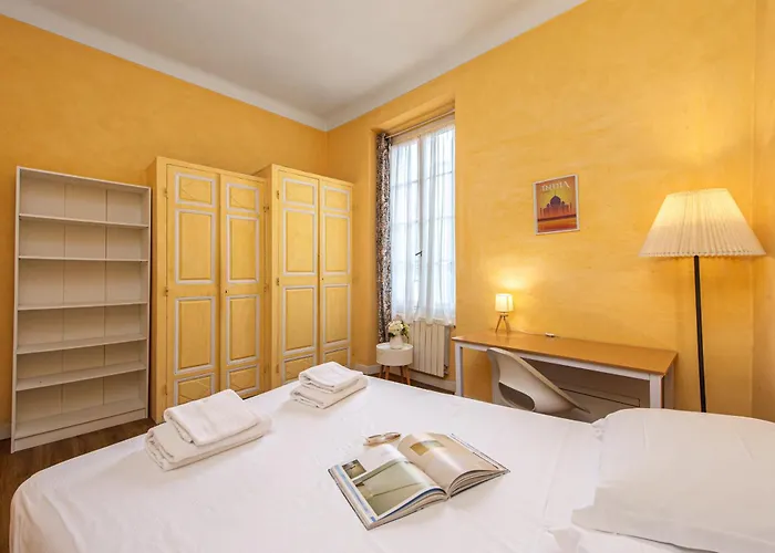 Grand Dans La Vieille