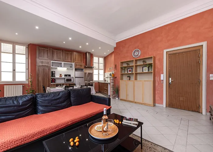 Apartment Grand Dans La Vieille