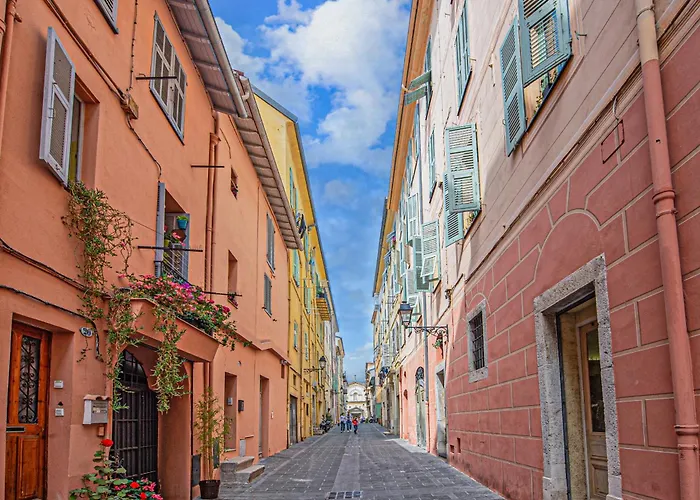 Grand Dans La Vieille